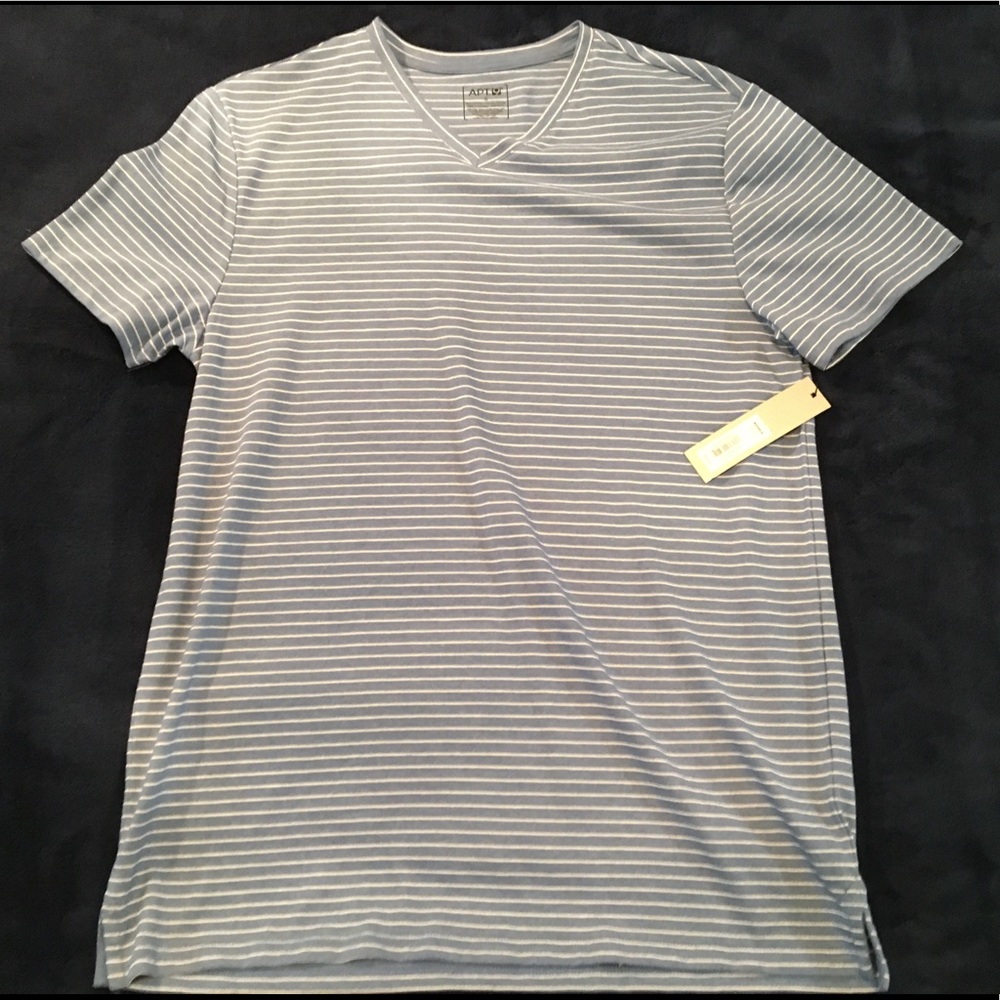 NEW Striped Apt 9 vneck t-shirt - S